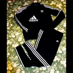 Adidas classic 3 piece leggings, sports bra, zipper jacket suit.